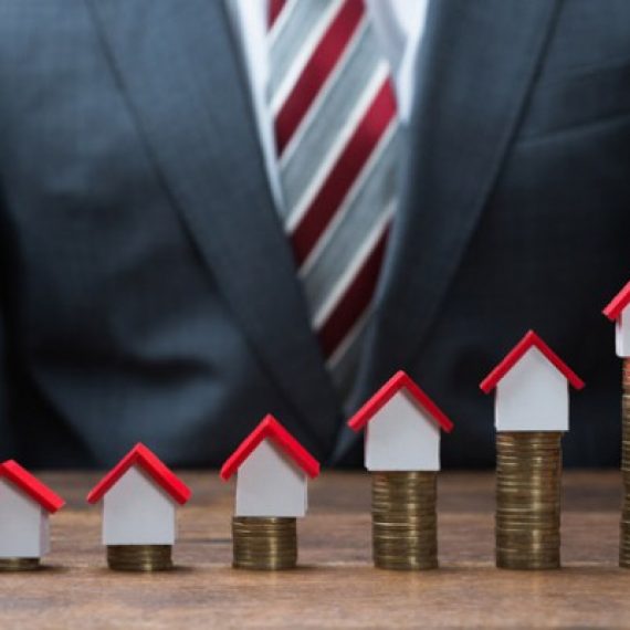 Đôi Tay Của Đầu Tư Và Công Thức Phát Triển Bản Thân Không Giới Hạn